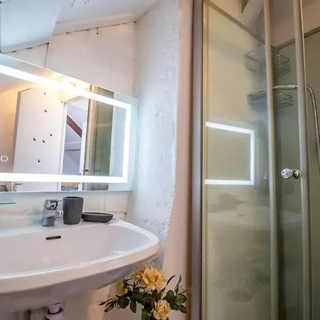 Air-conditioned Appart Cocon Honfleur Parking Fibre Apartment *