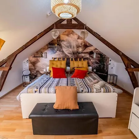 Air-conditioned Appart Cocon Honfleur Parking Fibre Apartment Equemauville